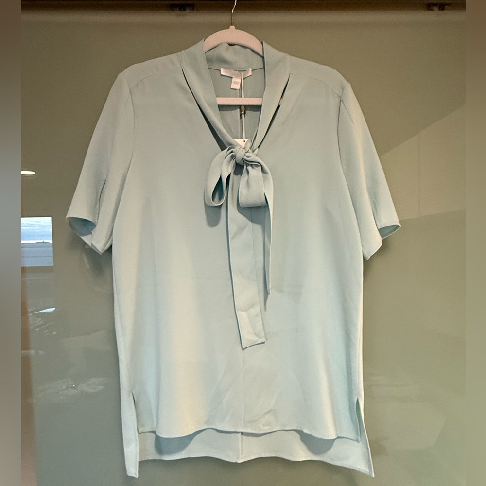 Hugo Boss mint green short sleeve blouse (Size 8, NWT)